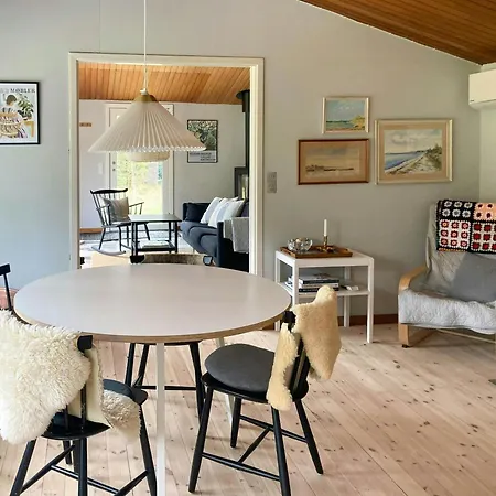 Feriehus Oasis Of Peace And Nature 3 Min Walk From The Sea Bøtø By